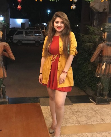 👯‍♀️ College Call Girls in Bangalore – Young, Wild & Horny 📚
